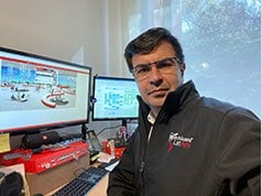 Juan Amado in seinem Heimbüro in Kolumbien